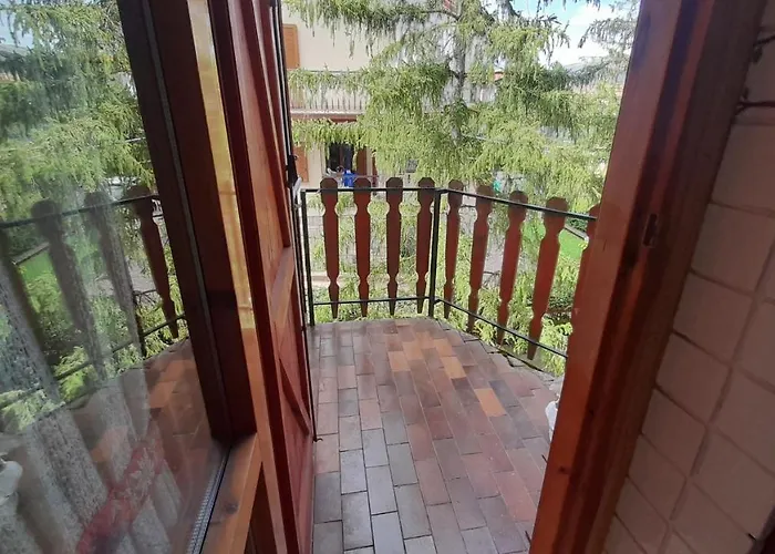 La Tana Di Tina Апартаменты Пескокостанцо